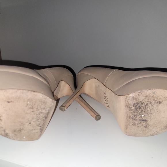 Cream color heels approximately 5 inch heel with one and a half platform. - Picture 2 of 14